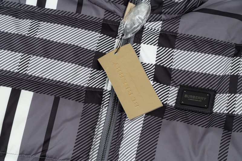 Replica abiti BURBERRY 01RA736