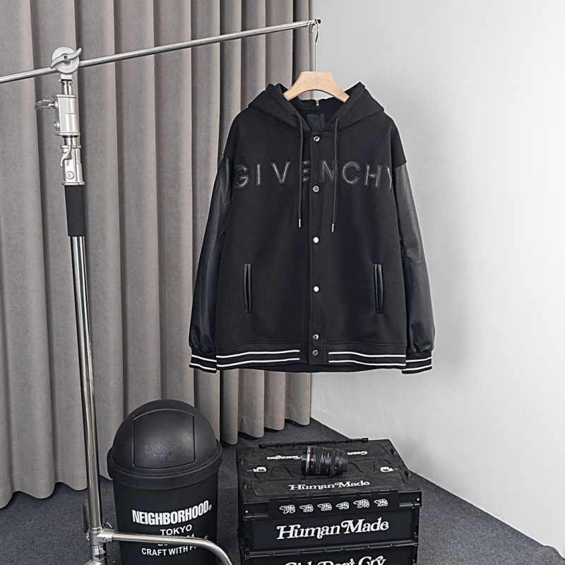 Réplique de vêtements Givenchy 01RA468