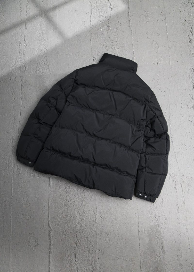 Réplique de vêtements Moncler 01RA54