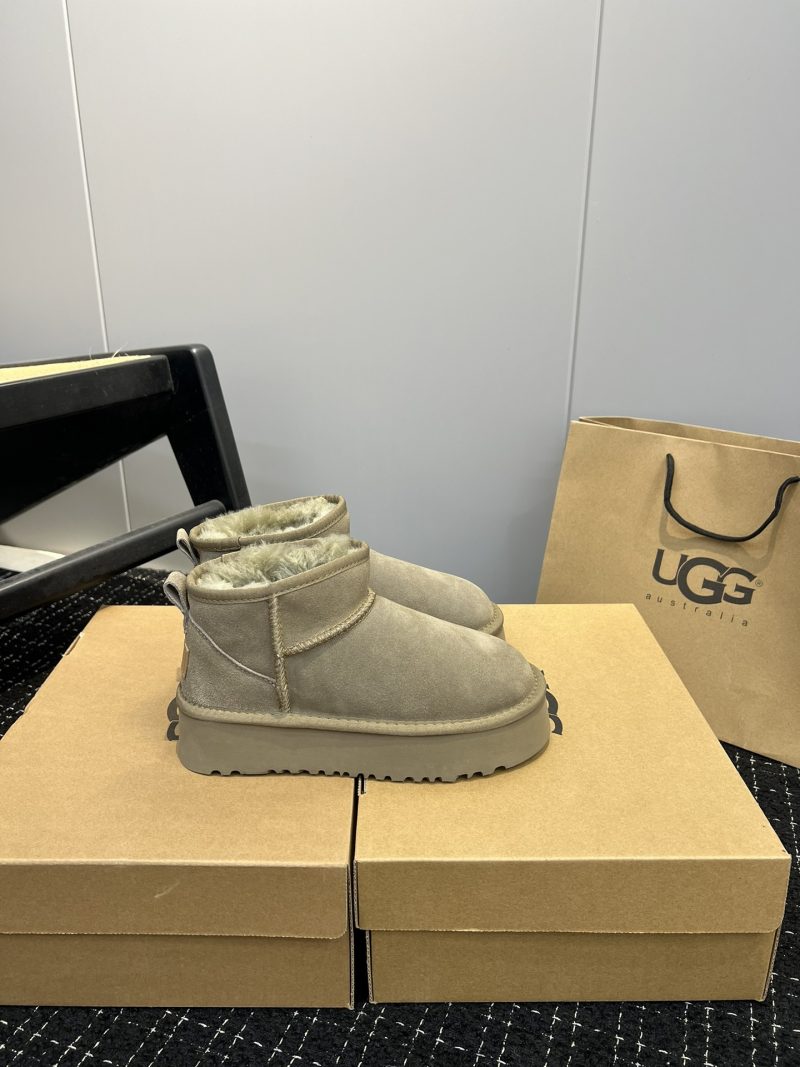 Réplique de chaussures UGG 06OR275