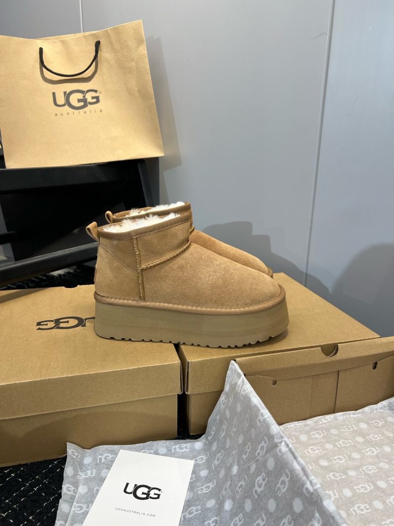 Replica UGG Shoes 06OR274