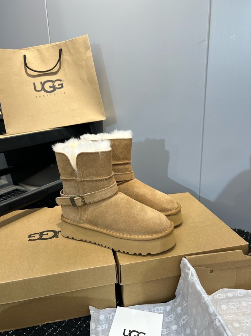 Scarpe UGG Replica 06OR273